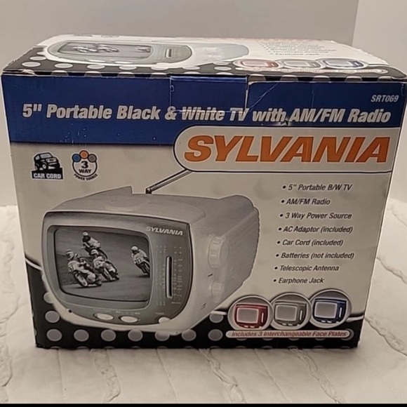 Sylvania SRT069 5” Portable Black & White BW TV With AM/FM Radio New In open box - Picture 1 of 11